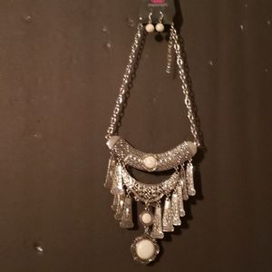 Necklace set